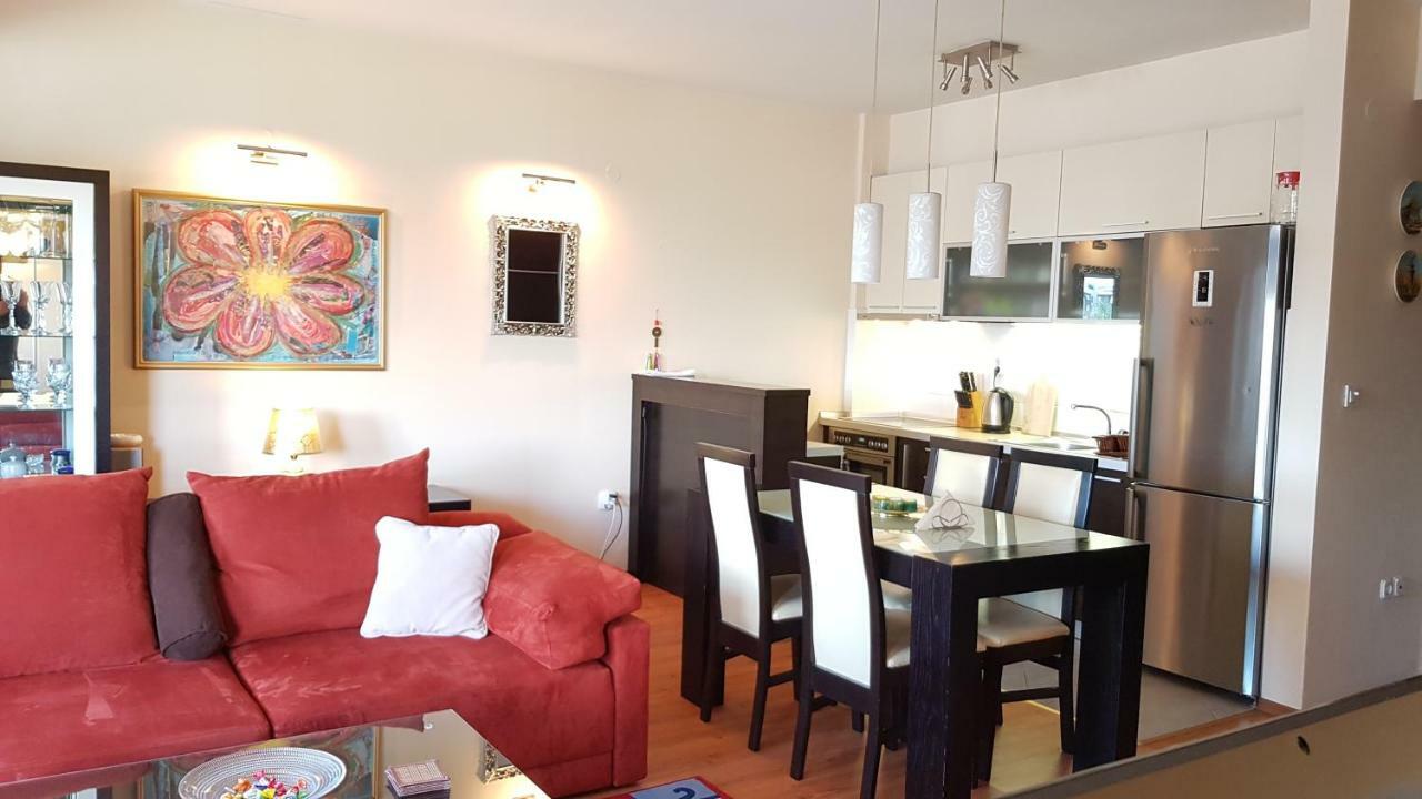 Cozy Home In Skopje Ngoại thất bức ảnh