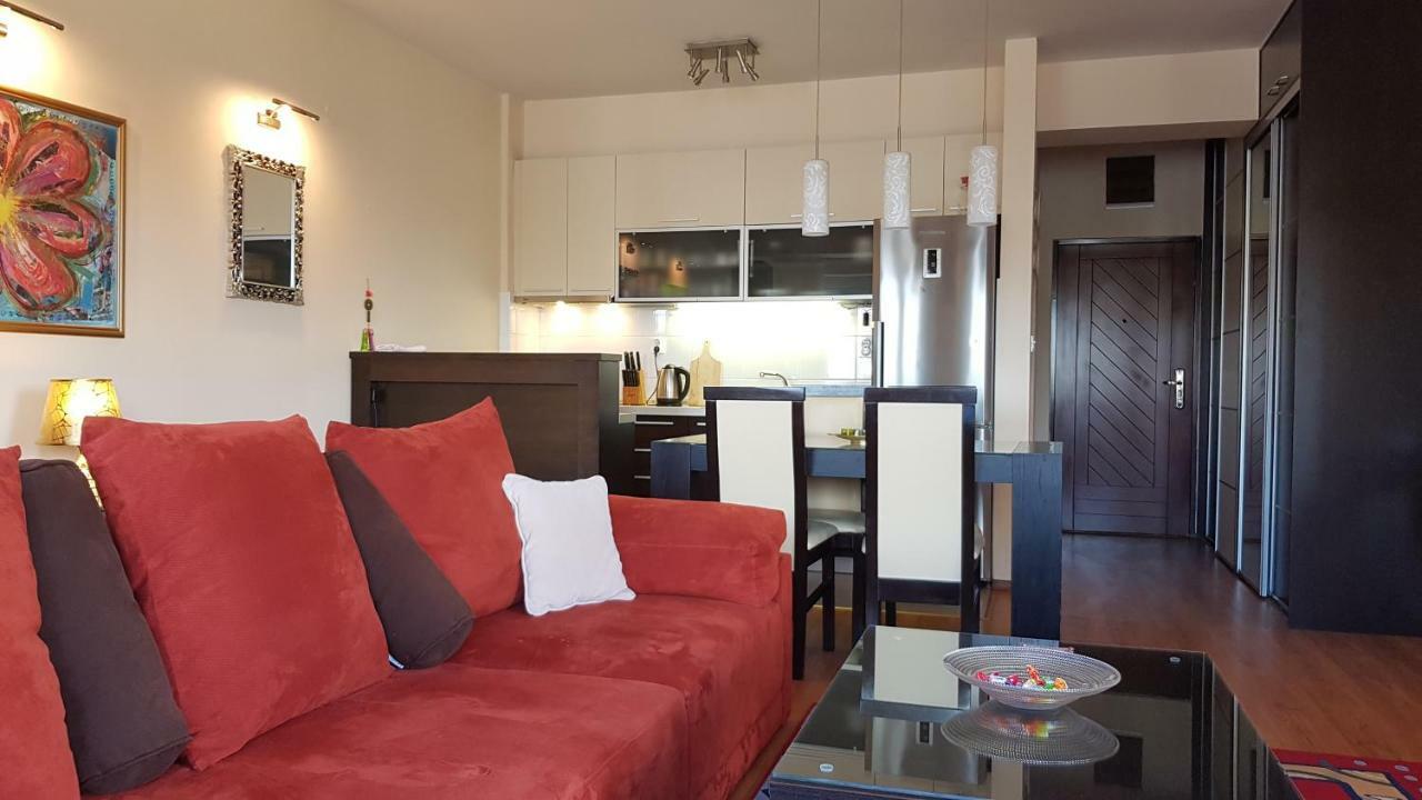 Cozy Home In Skopje Ngoại thất bức ảnh
