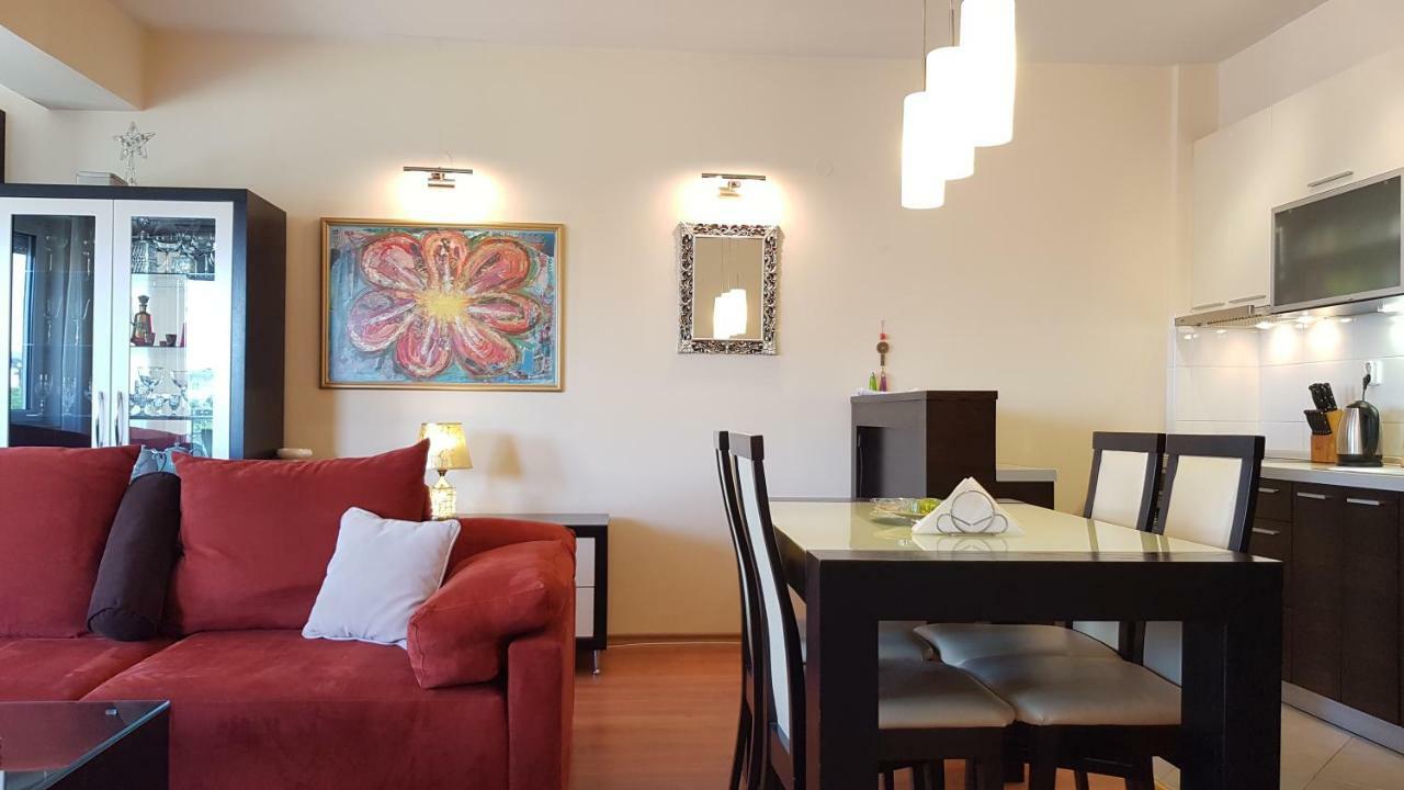 Cozy Home In Skopje Ngoại thất bức ảnh