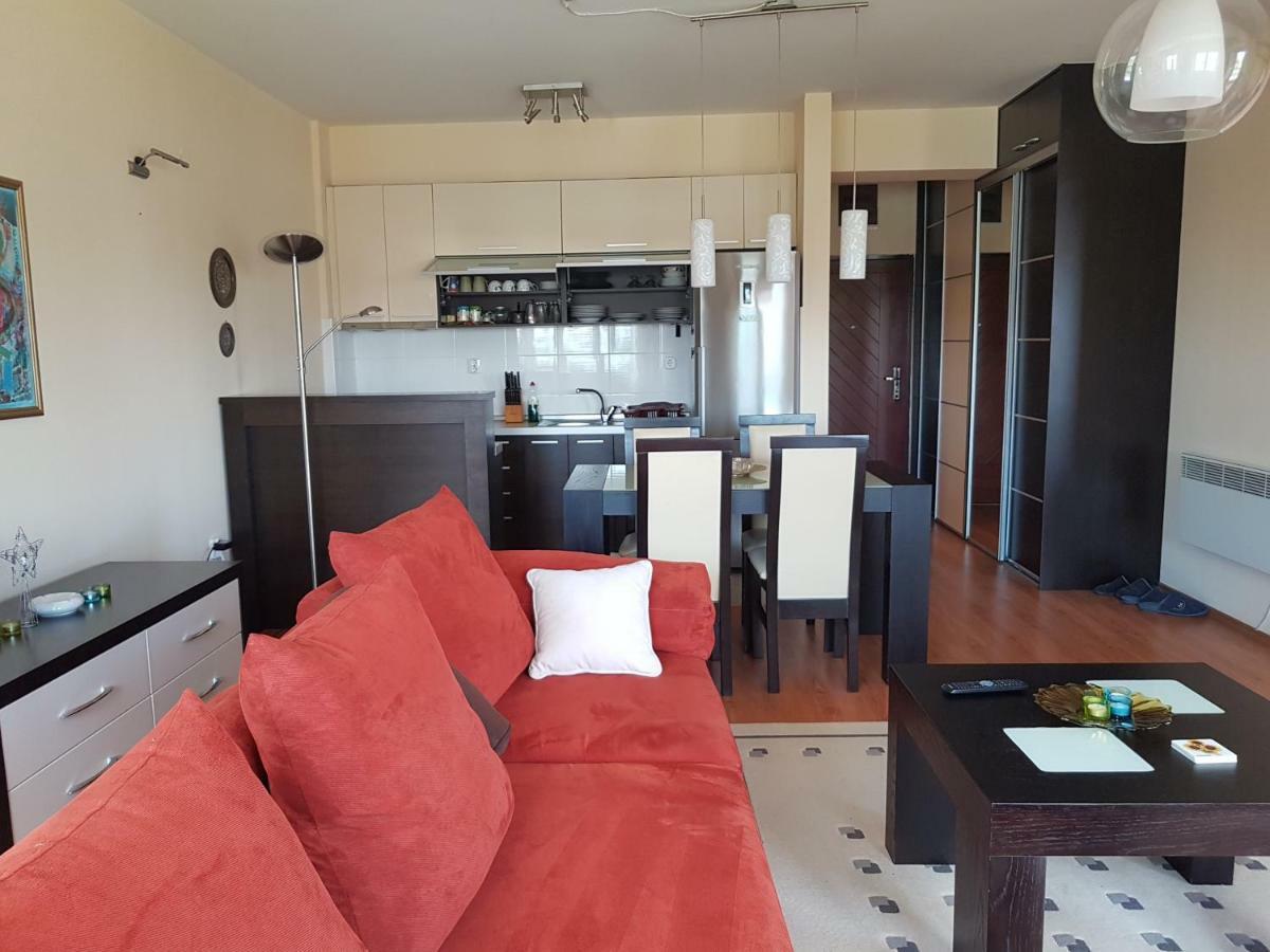 Cozy Home In Skopje Ngoại thất bức ảnh